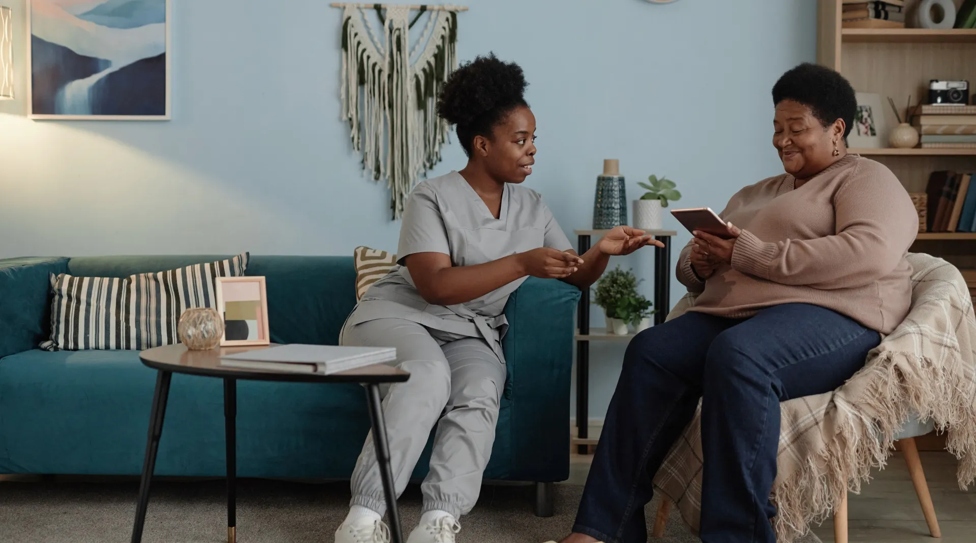 Palliative & Hospice Care at Home in Dallas: Comfort, Compassion, and Family Guidance for End-of-Life Support
